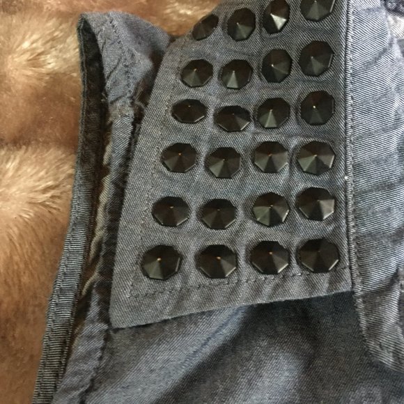 top - Picture 3 of 11